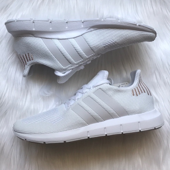 WOMEN’S ADIDAS SWIFT RUN WHITE - Picture 2 of 5